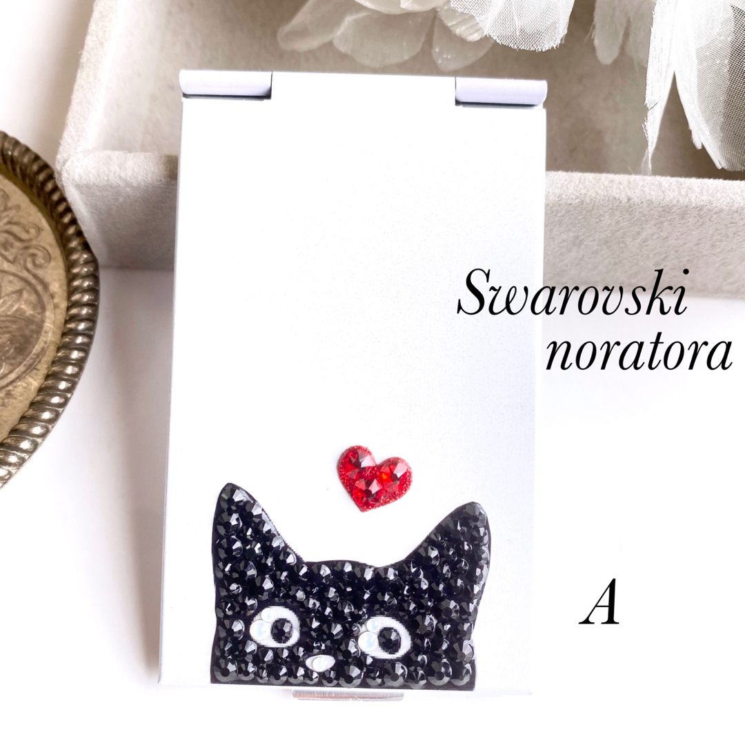 SWAROVSKI(スワロフスキー)のコンパクトミラー　手鏡　猫　スワロフスキー　ミラー　鏡　クロネコ　ネコ　送料無料 レディースのファッション小物(ミラー)の商品写真