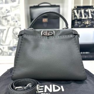 フェンディ(FENDI)の未使用に近い☆　フェンディ　ピーカブー　セレリア　2way　ハンドバッグ　グレー(ハンドバッグ)