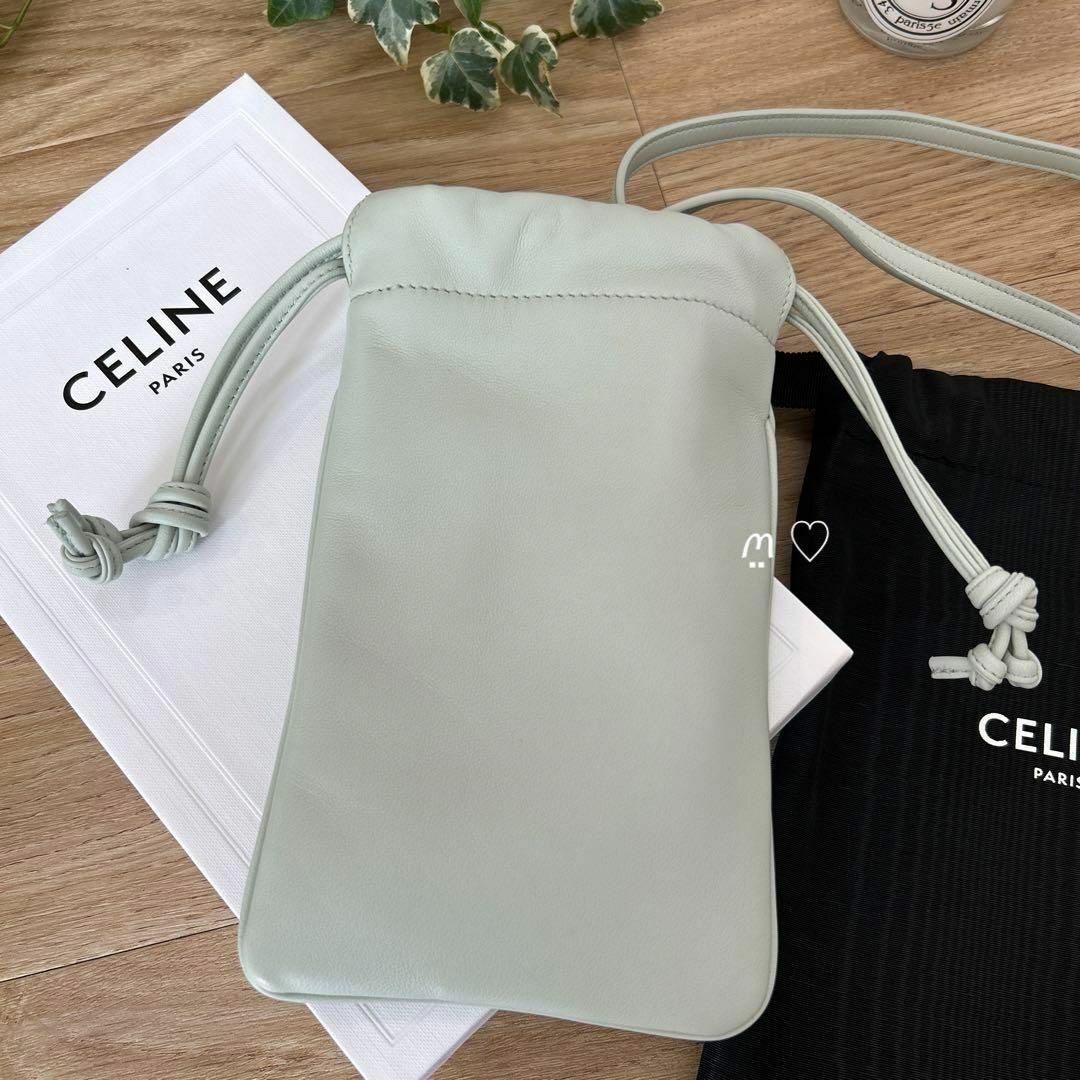 CELINEセリーヌ　トリオンフドローストリングモバイルポーチ　スマホショルダー