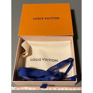 ルイヴィトン(LOUIS VUITTON)のLOIUS VUITTON ルイ・ヴィトン 空箱 布袋 リボン付き(ショップ袋)