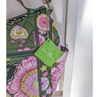 ヴェラブラッドリー(Vera Bradley)の密かな人気　新品　ベラ・ブラッドリー　ショルダーバッグ(ショルダーバッグ)