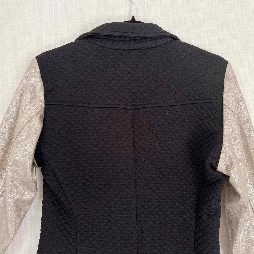 襟付き　ジャケット　ゴールド　ブラック　大人かっこいい　スタジャン メンズのジャケット/アウター(スタジャン)の商品写真