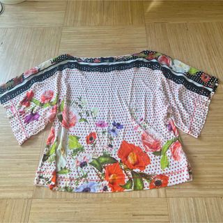 Roberto Cavalli(カットソー(半袖/袖なし))のフリマアイテム一覧 Roberto Cavalli(カットソー(半袖/袖なし))のフリマアイテム一覧