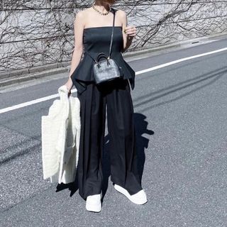 ザラ(ZARA)のシーニュ cygne ウエストタックワイドパンツ(その他)