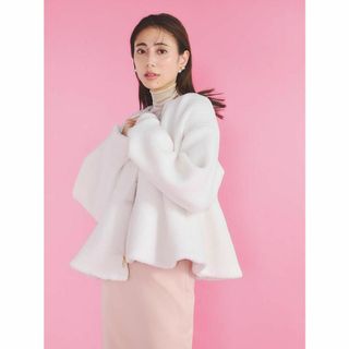 【新品未使用】CELFORD♪橋本環奈さん着用ブローチ付きニットブルゾン WHT