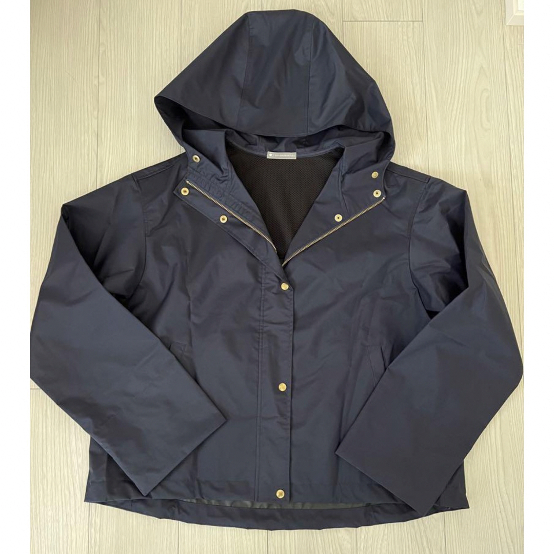 ミミミ様　専用　サンバリア100　マウンテンパーカー　完全遮光 レディースのジャケット/アウター(トレンチコート)の商品写真