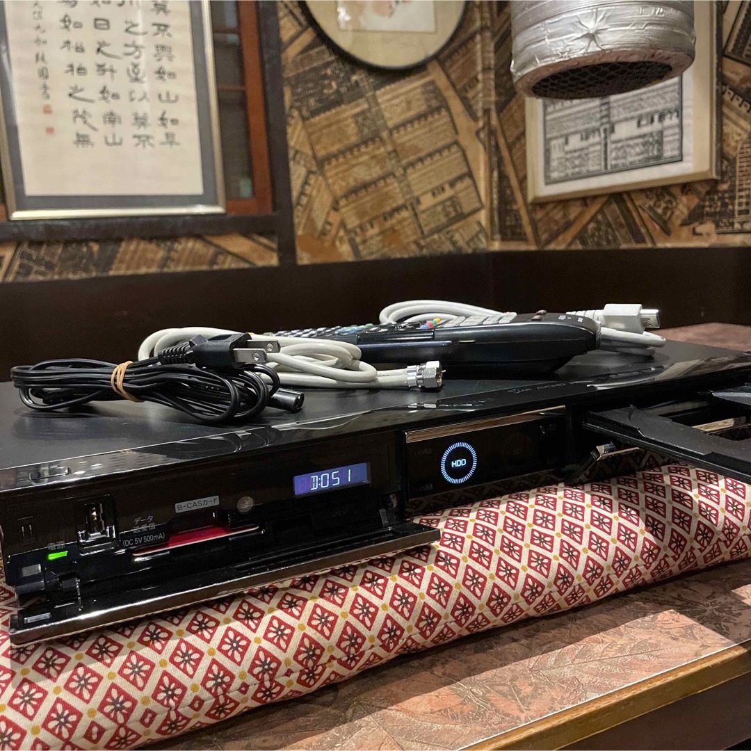 SHARP BD-HDW73 HDD/BD 2番組W録 500GBリモ等フル装備-