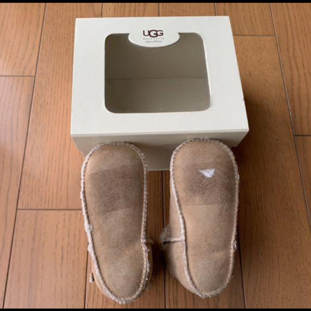 UGG(アグ)のUGG ムートンブーツ　L 14.5cm キッズ/ベビー/マタニティのベビー靴/シューズ(~14cm)(ブーツ)の商品写真