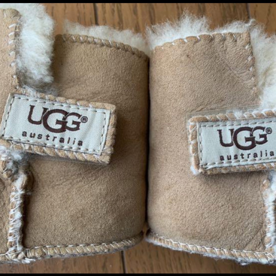 UGG(アグ)のUGG ムートンブーツ　L 14.5cm キッズ/ベビー/マタニティのベビー靴/シューズ(~14cm)(ブーツ)の商品写真