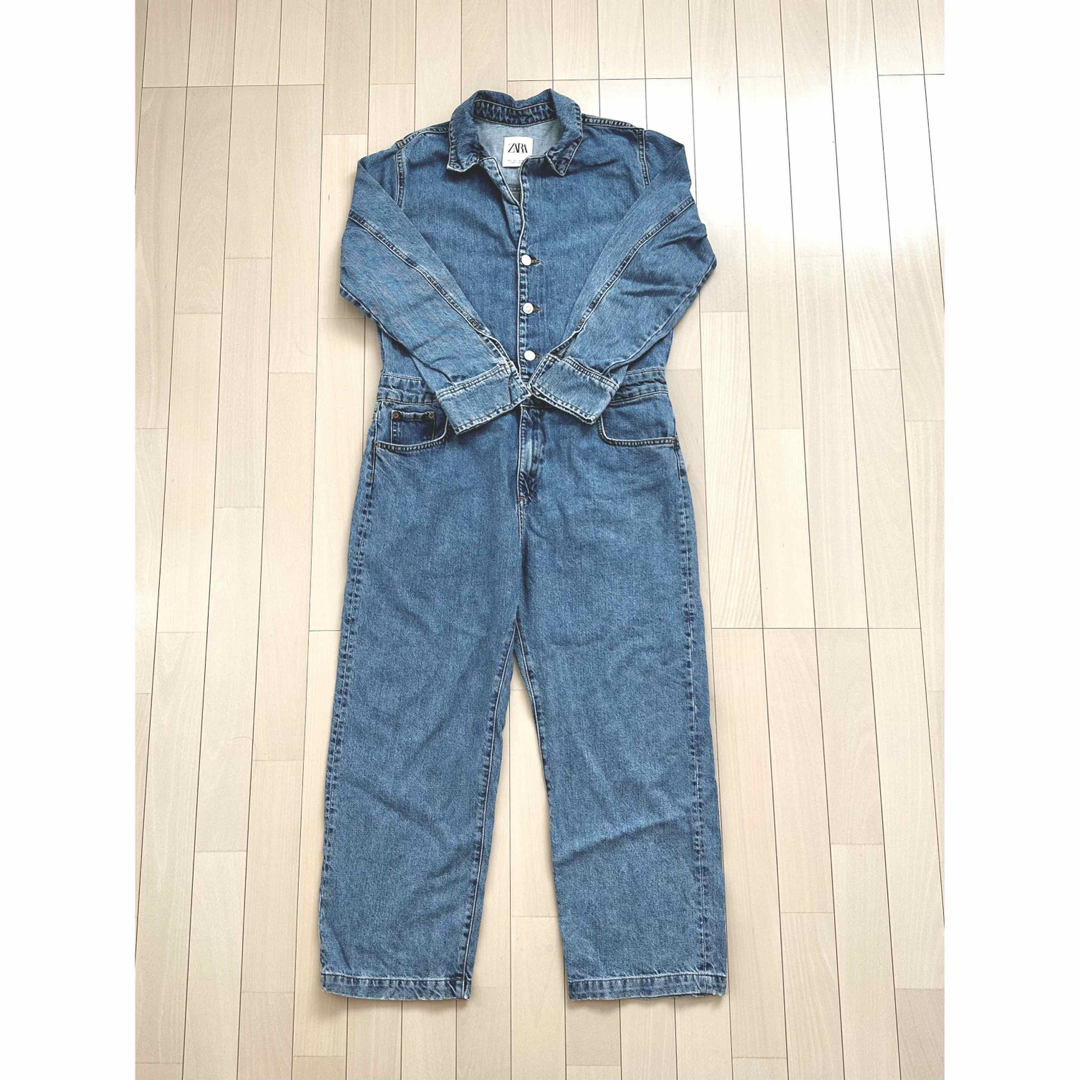 ZARA(ザラ)の新品未使用☆ZARA デニム ジャンプスーツ レディースのパンツ(オールインワン)の商品写真