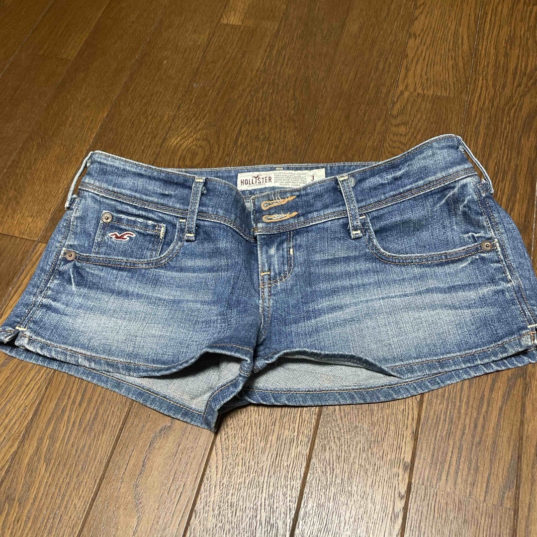 Hollister(ホリスター)のデニム　ショートパンツ　短パン　ホリスター　HOLLISTER レディース レディースのパンツ(デニム/ジーンズ)の商品写真