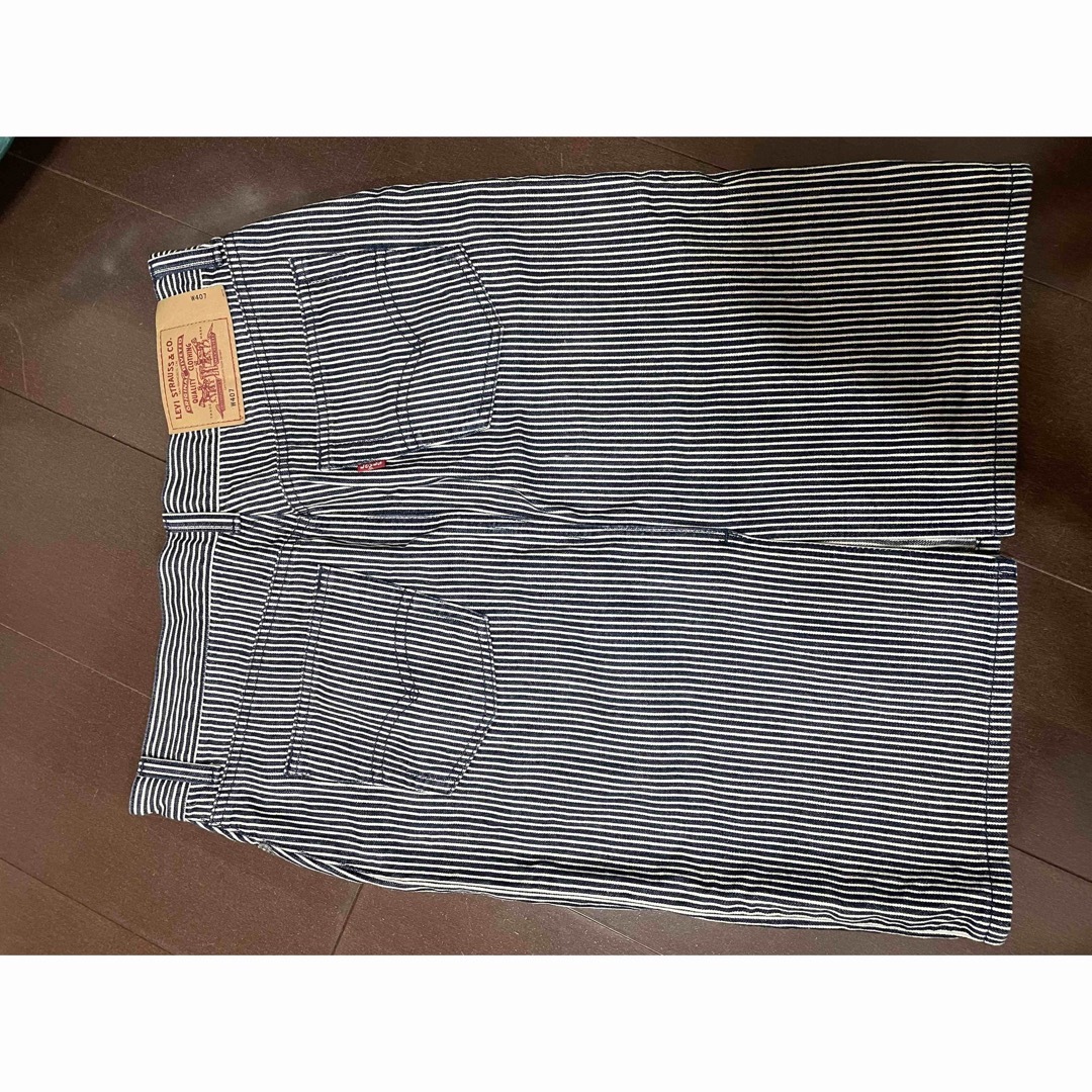 Levi's(リーバイス)のリーバイス　W407 ストライプデニムスカート レディースのスカート(ひざ丈スカート)の商品写真