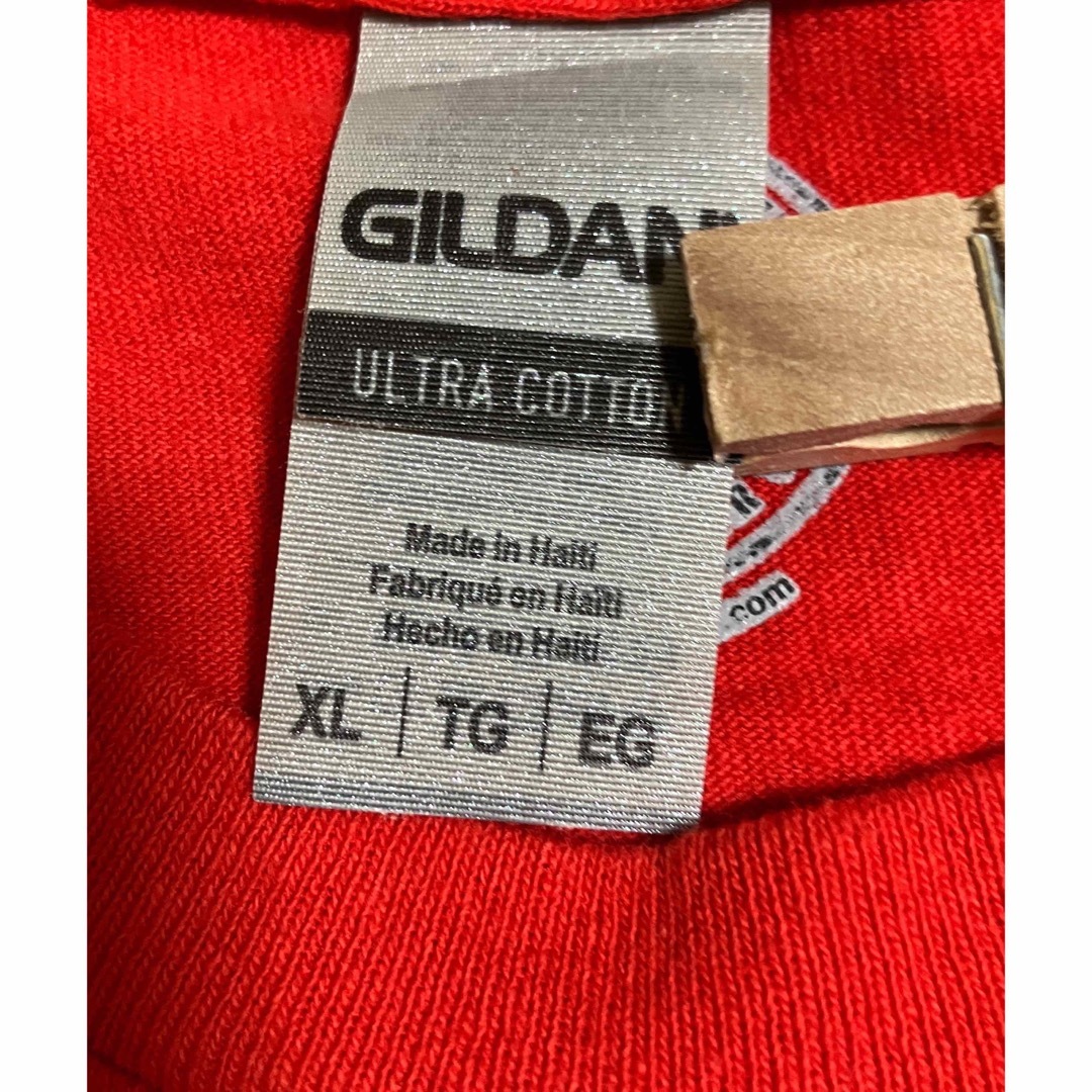GILDAN(ギルタン)の【GILDAN】ギルダン 半袖Tシャツ レッド ＸＬサイズ USA古着 メンズのトップス(Tシャツ/カットソー(半袖/袖なし))の商品写真