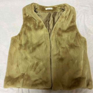 ナチュラルクチュール(natural couture)のnatural couture マルチWAYベストにもなるエコファーコート(毛皮/ファーコート)