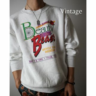 アートヴィンテージ(ART VINTAGE)の【vintage】BIGプリント 裏起毛 ルーズ スウェット XL 白 USA製(スウェット)