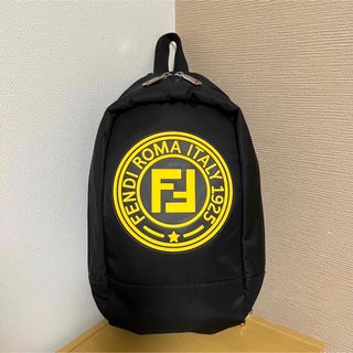 フェンディ(FENDI)のFENDI   FFロゴマーク　バッグ　ボディバッグ　ブラック(その他)