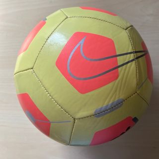 ナイキ(NIKE)のNIKE マーキュリアル　サッカーボール　４号(ボール)