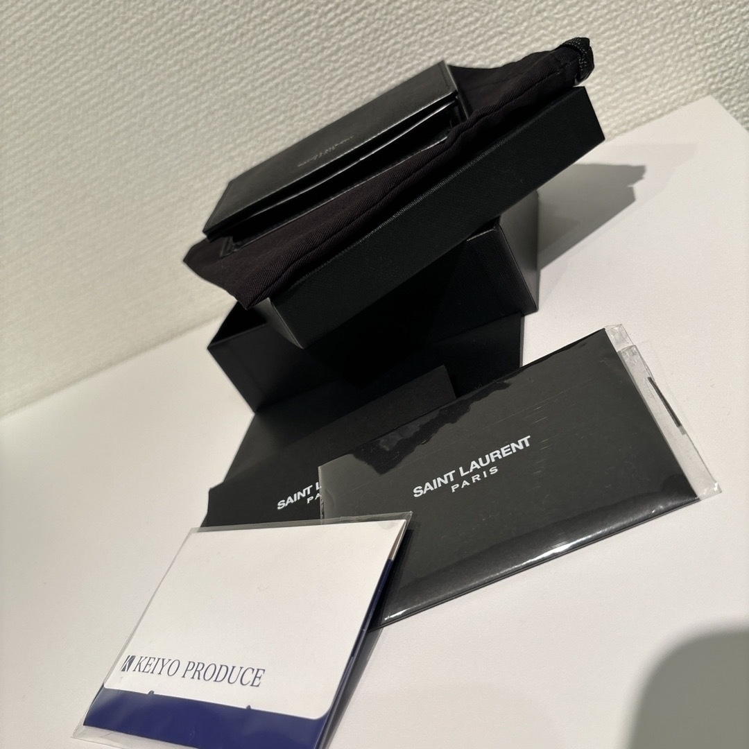 Yves Saint Laurent(イヴサンローラン)の新品/未使用品  YVES SAINT LAURENT  カードケース名刺入れ メンズのファッション小物(名刺入れ/定期入れ)の商品写真