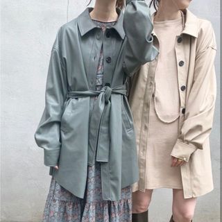 mystic ラスト一点 シャイニーハーフZIPパーカー シルバー
