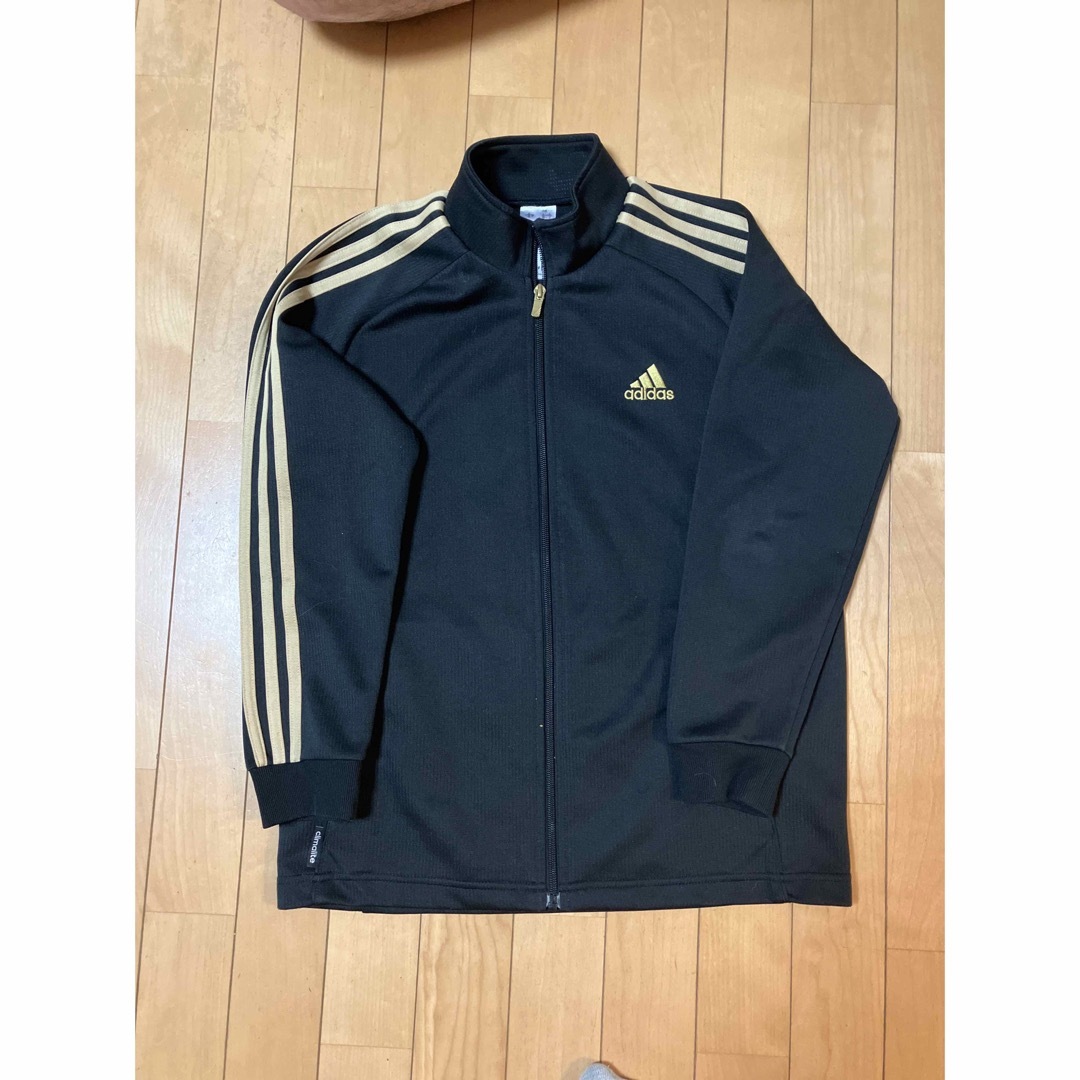 adidas(アディダス)のアディダス　ジャージ　150cm キッズ/ベビー/マタニティのキッズ服男の子用(90cm~)(ジャケット/上着)の商品写真