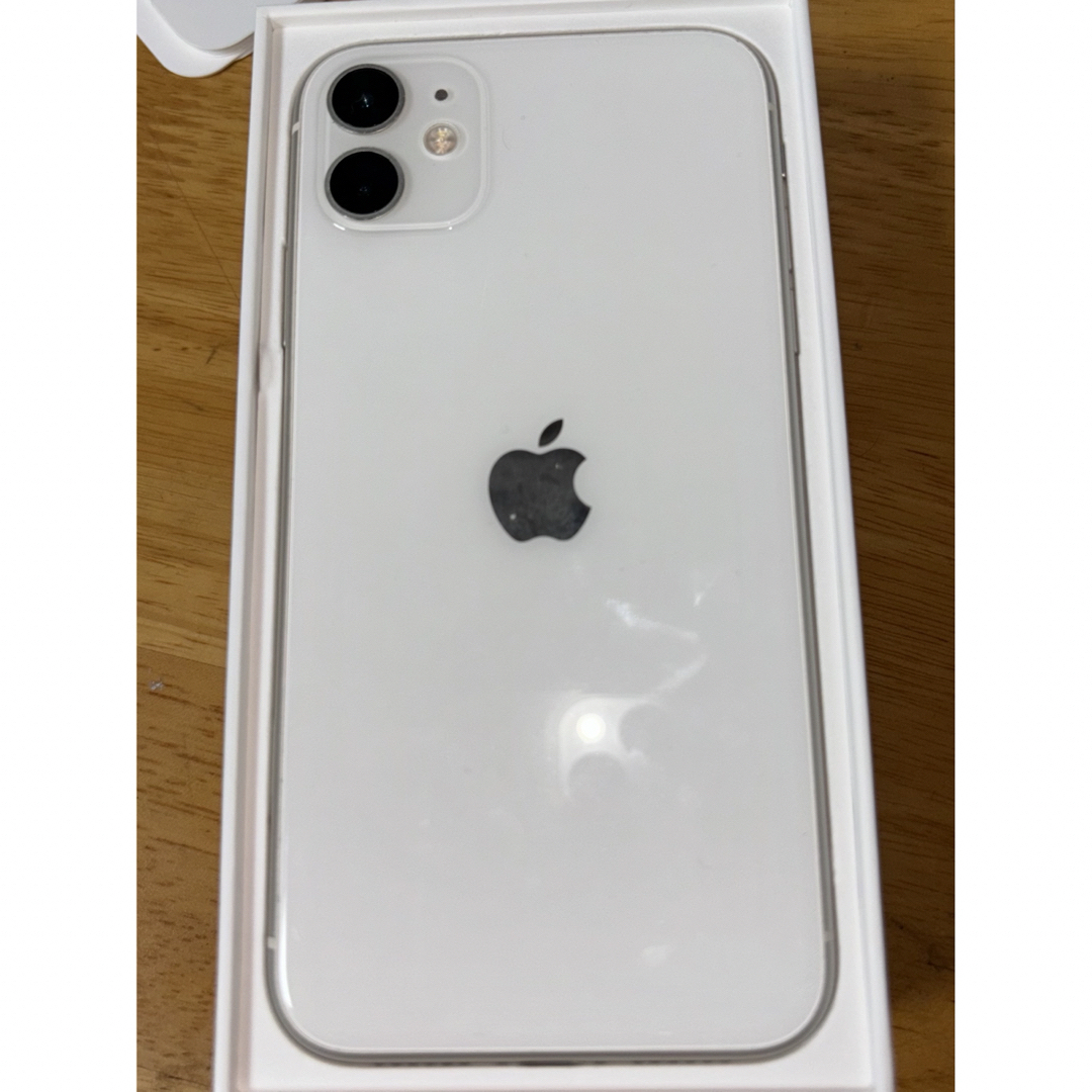 スマホ/家電/カメラiPhone11 64GB SIMフリー