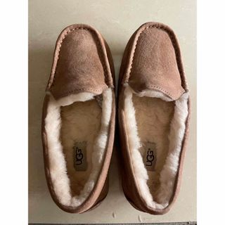 アグ(UGG)の美品　UGG アンスレー(スリッポン/モカシン)