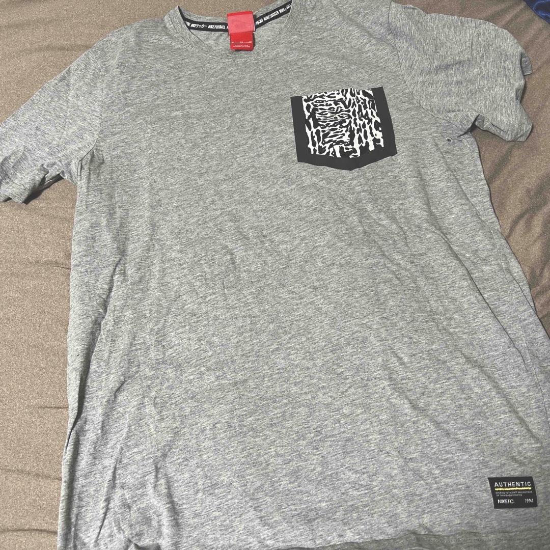 NIKE(ナイキ)のNIKE tシャツ メンズのトップス(Tシャツ/カットソー(半袖/袖なし))の商品写真