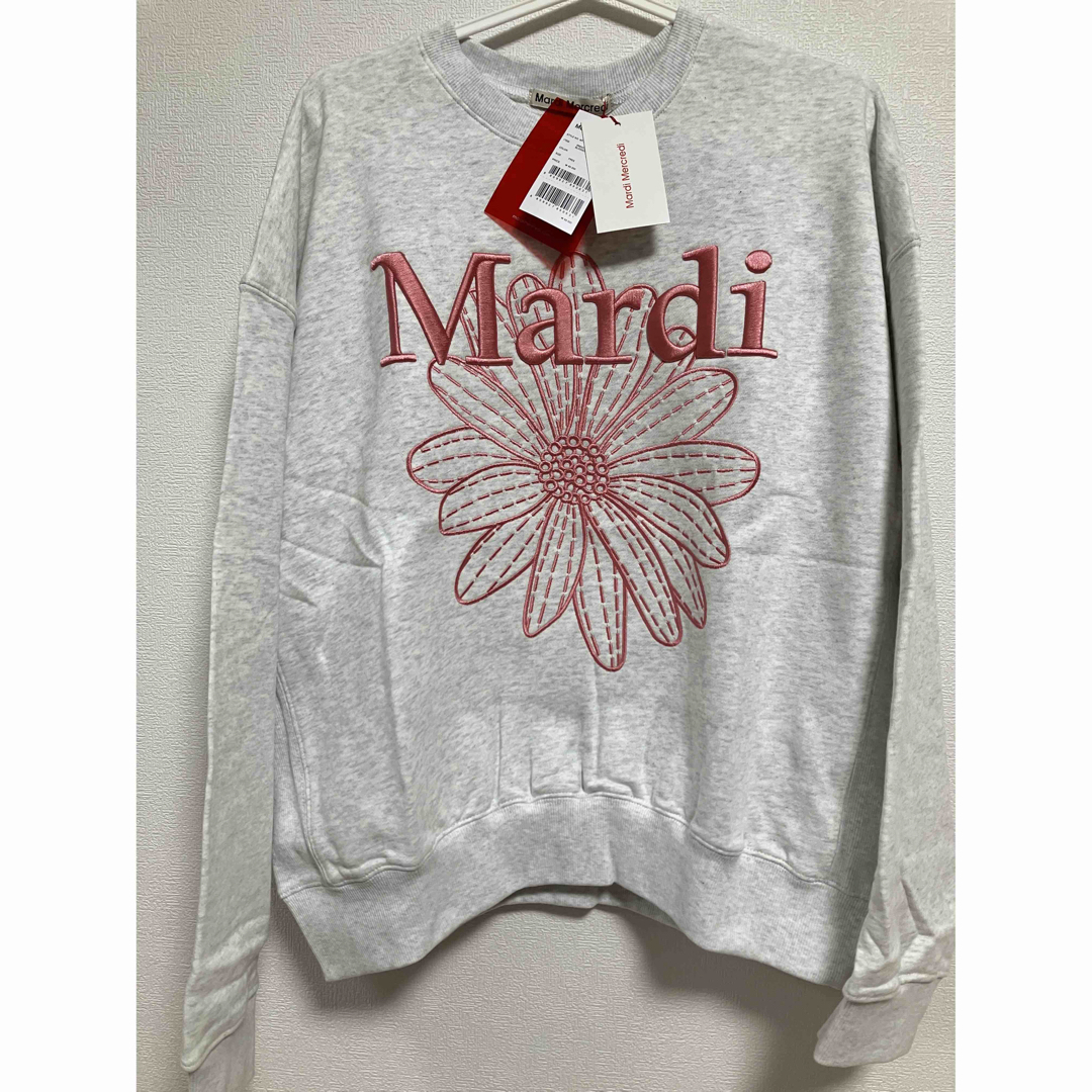 Mardi Mercredi マルディメクルディ スウェット 刺繍パーカーの通販 by