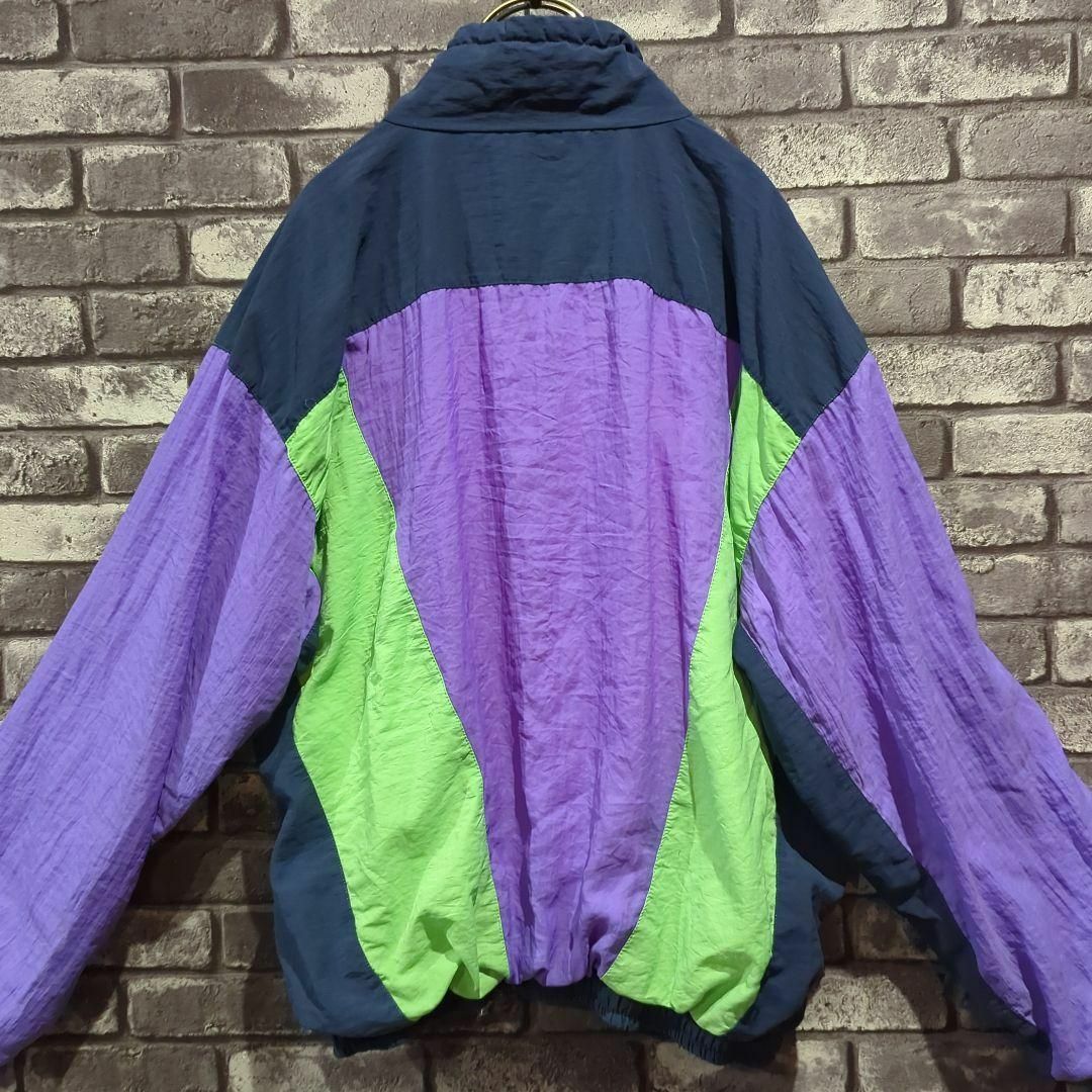 90sナイロンジャケット　マルチカラー好配色　アシメ　US古着　メンズL メンズのジャケット/アウター(ナイロンジャケット)の商品写真