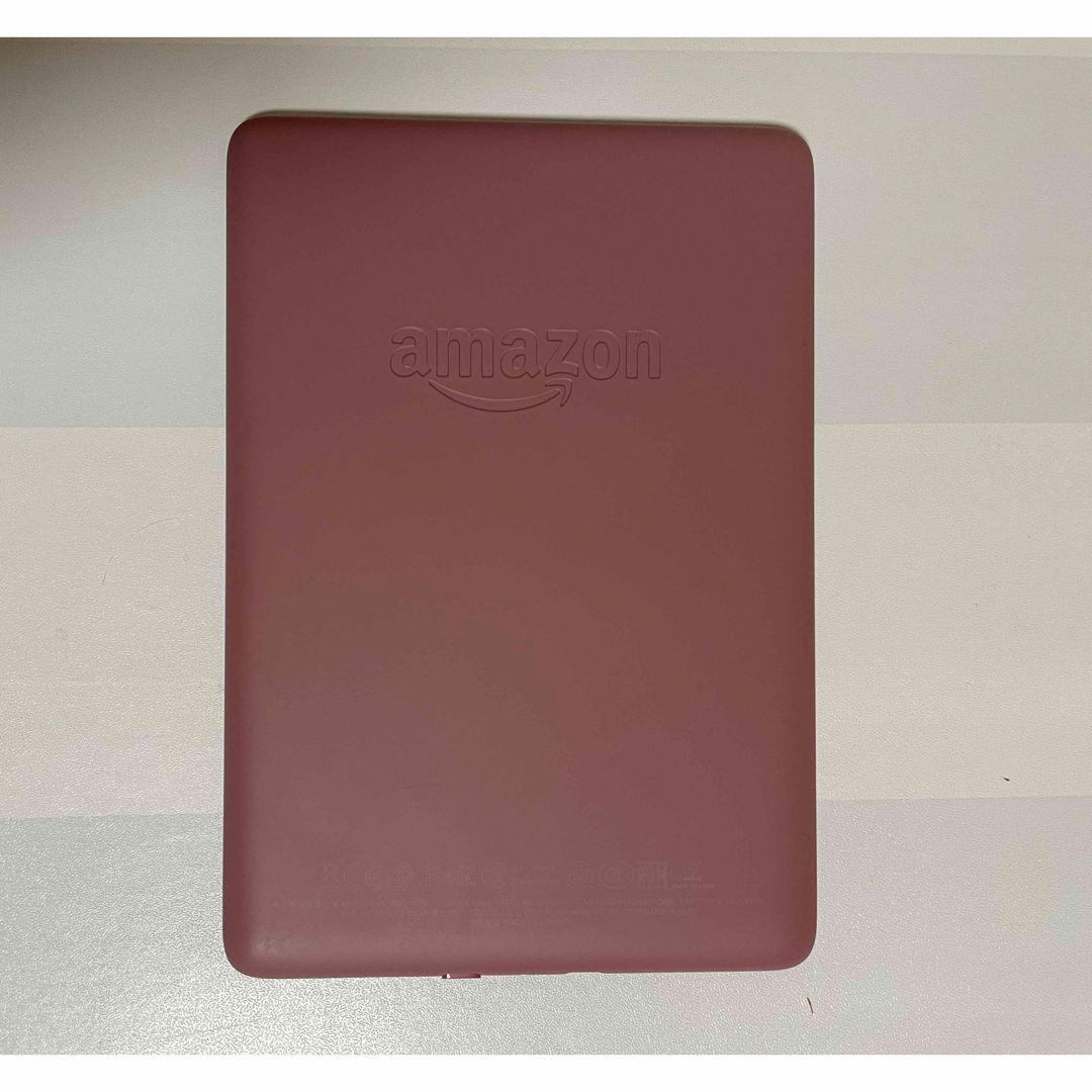 Amazon(アマゾン)のKindle whitepaper プラム スマホ/家電/カメラのPC/タブレット(電子ブックリーダー)の商品写真