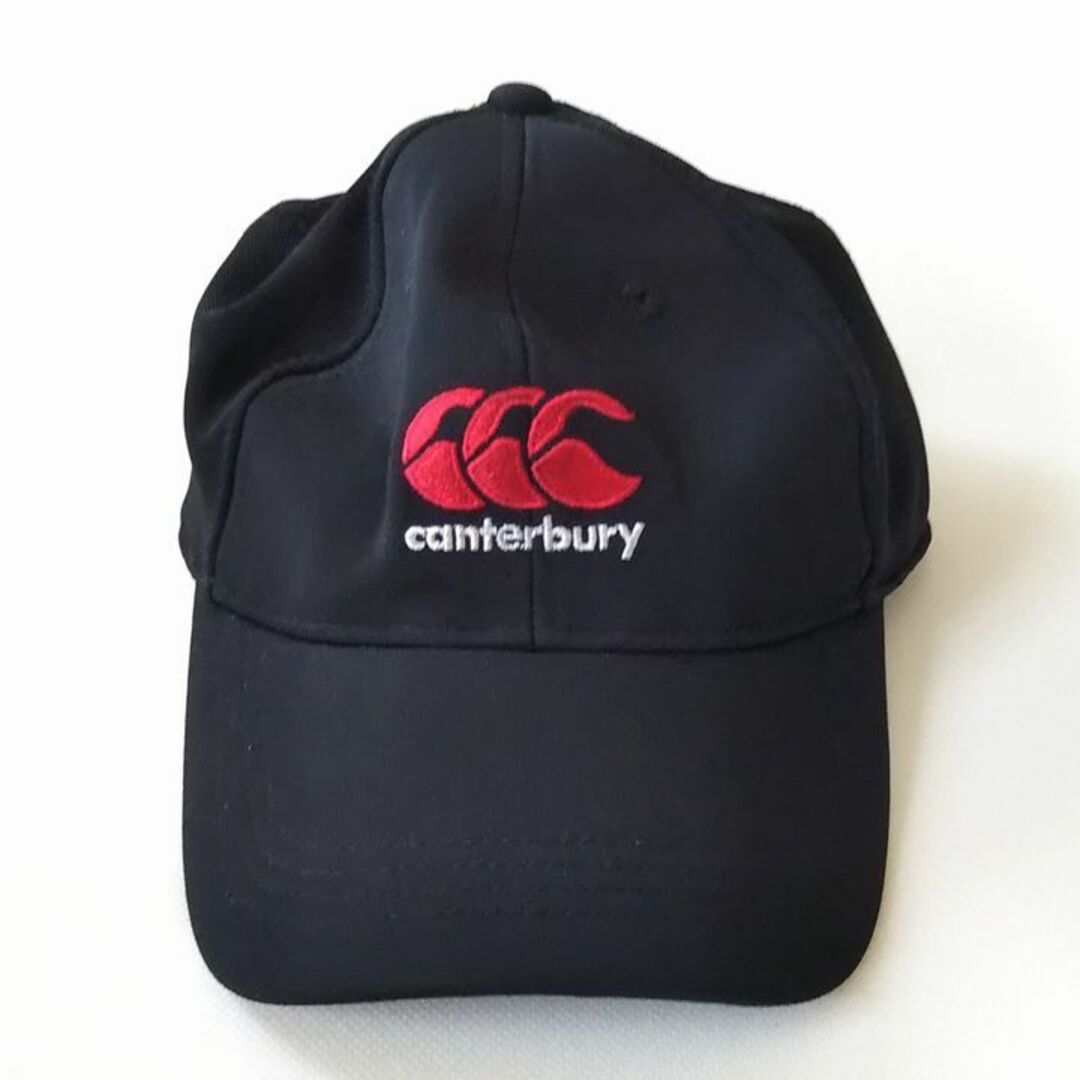 CANTERBURY(カンタベリー)の再値下げ：カンタベリー　帽子（キャップ）黒+赤ロゴ【中古】 メンズの帽子(キャップ)の商品写真