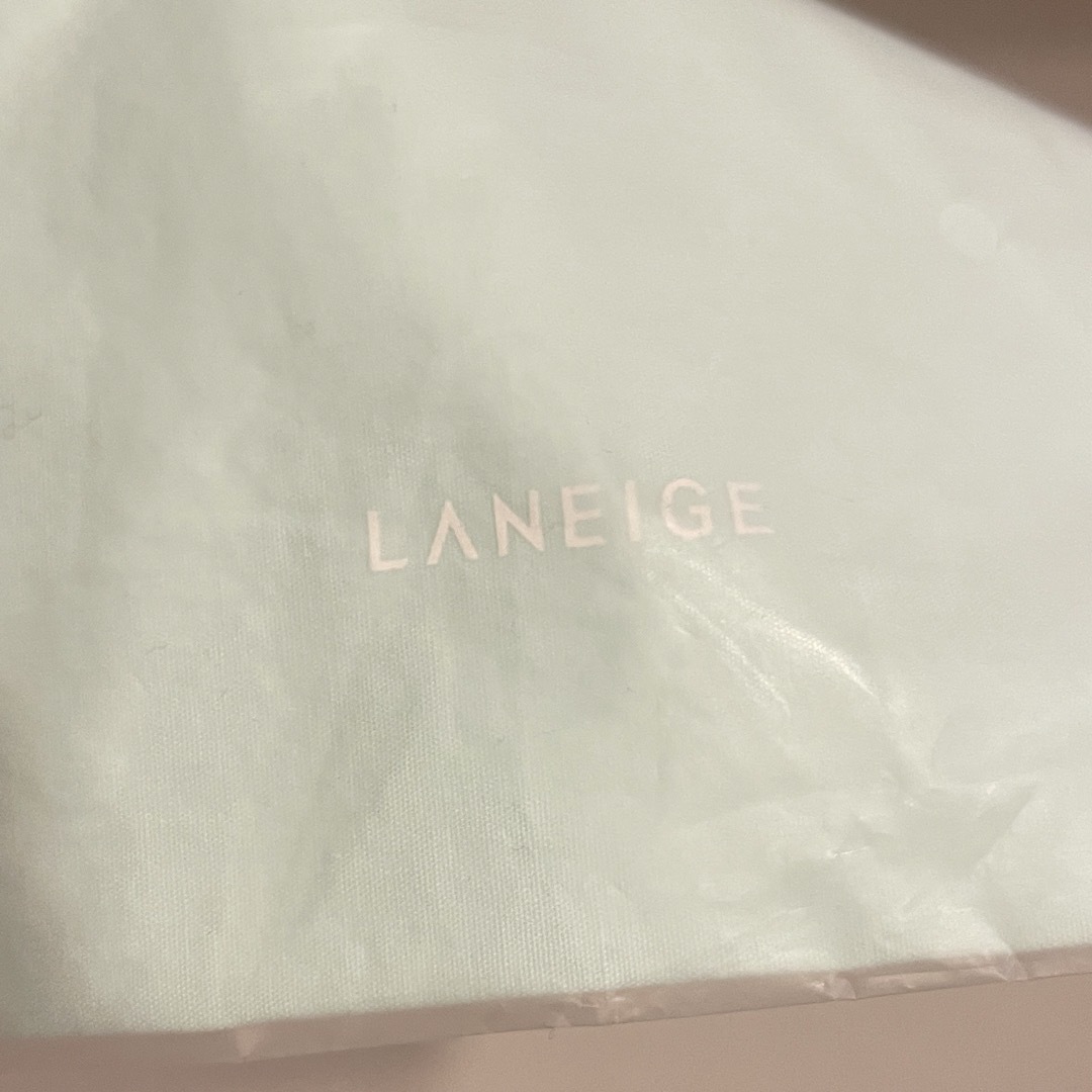 LANEIGE(ラネージュ)のラネージュ　ポーチ　巾着 レディースのファッション小物(ポーチ)の商品写真