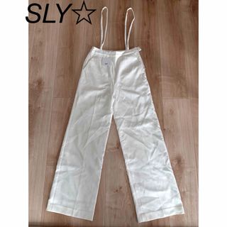 スライ(SLY)の【新品】SLY☆サスペンダー付きワイドパンツ ホワイト(カジュアルパンツ)