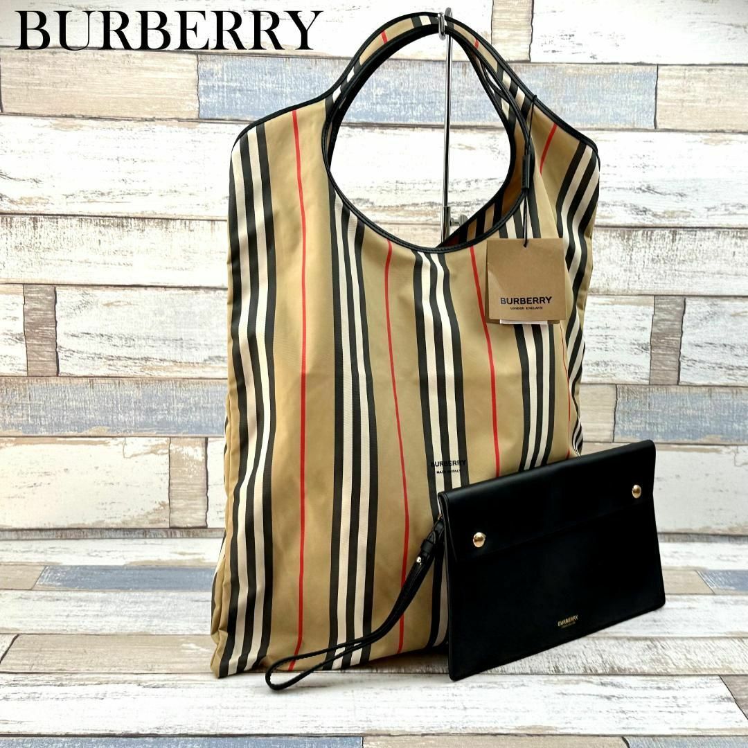 BURBERRY(バーバリー)のBURBERRY　バーバリー　ナイロン　ハンドバッグ　タグ付き　フラットポーチ付 レディースのバッグ(ハンドバッグ)の商品写真