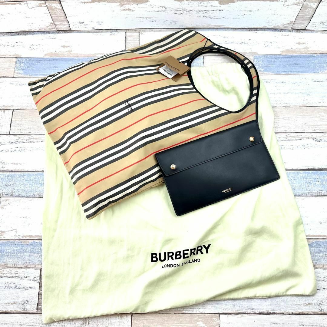 BURBERRY(バーバリー)のBURBERRY　バーバリー　ナイロン　ハンドバッグ　タグ付き　フラットポーチ付 レディースのバッグ(ハンドバッグ)の商品写真