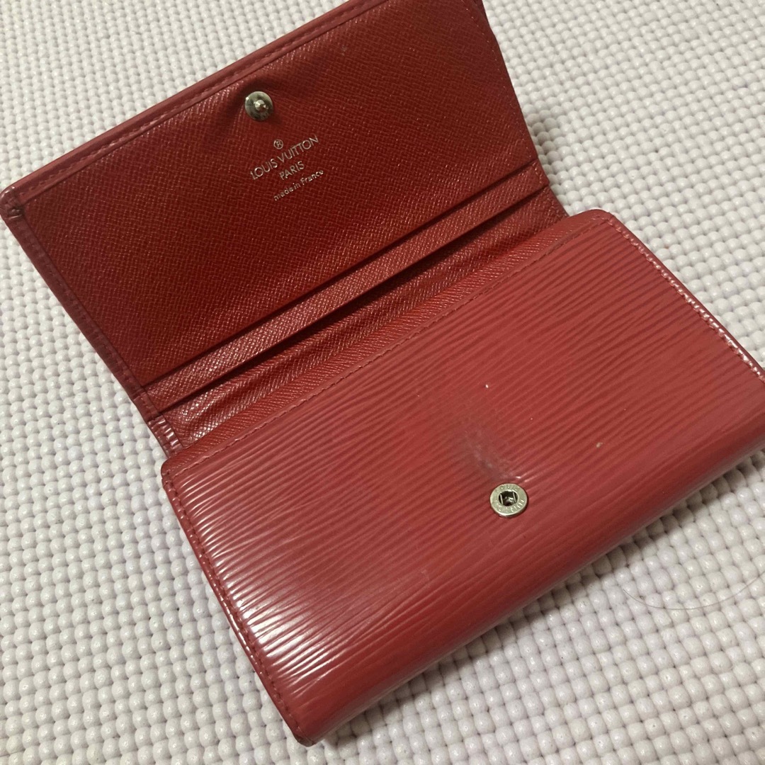 LOUIS VUITTON(ルイヴィトン)のルイヴィトン ルイ・ヴィトン LOUIS VUITTON 赤 エピ 財布  レディースのファッション小物(財布)の商品写真