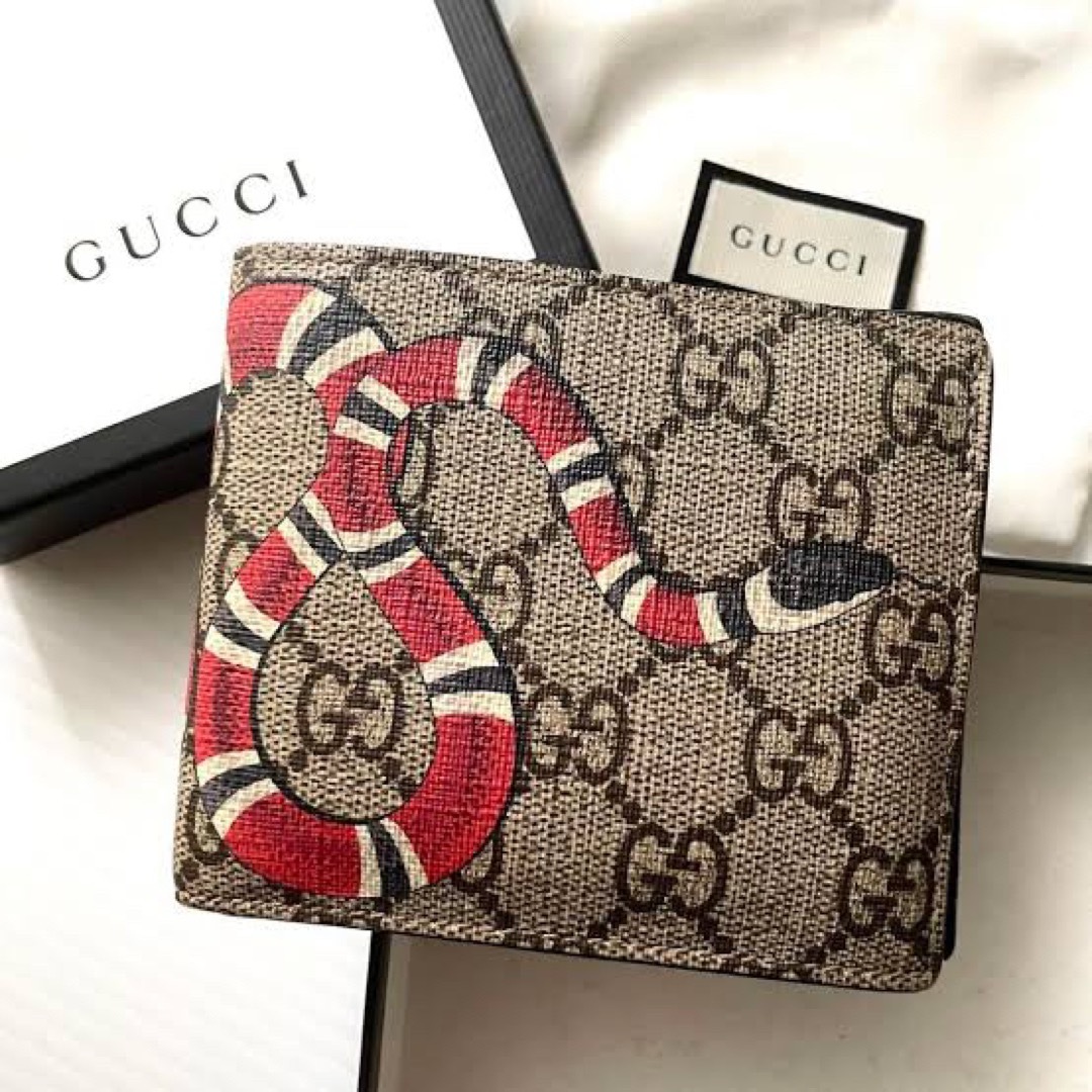 Gucci - Gucci スネーク 二つ折り財布 美品の通販 by たか's shop