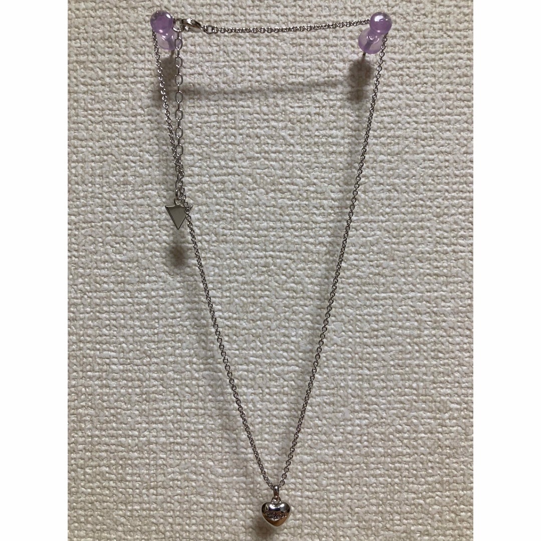 GUESS(ゲス)の【未使用】GUESS CRYSTALS OF LOVE ネックレス  レディースのアクセサリー(ネックレス)の商品写真