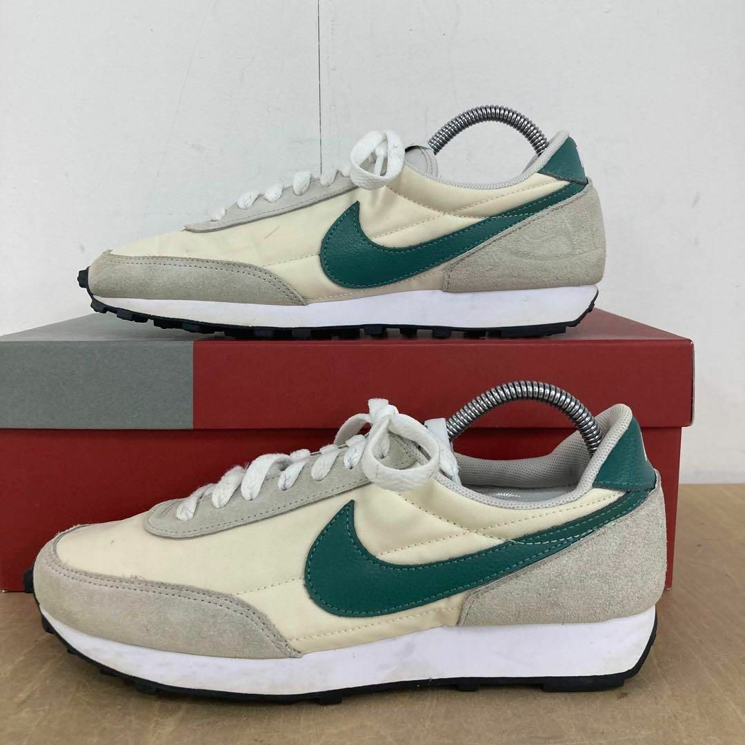 NIKE W DAYBREAK VNTG    25cm