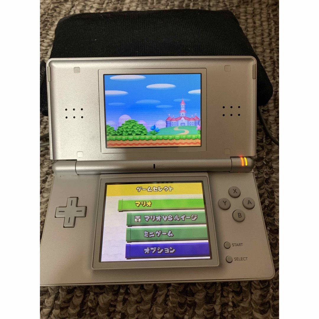 ニンテンドーDS(ニンテンドーDS)のNintendo ds lite ニンテンドー　ライト エンタメ/ホビーのゲームソフト/ゲーム機本体(携帯用ゲーム機本体)の商品写真