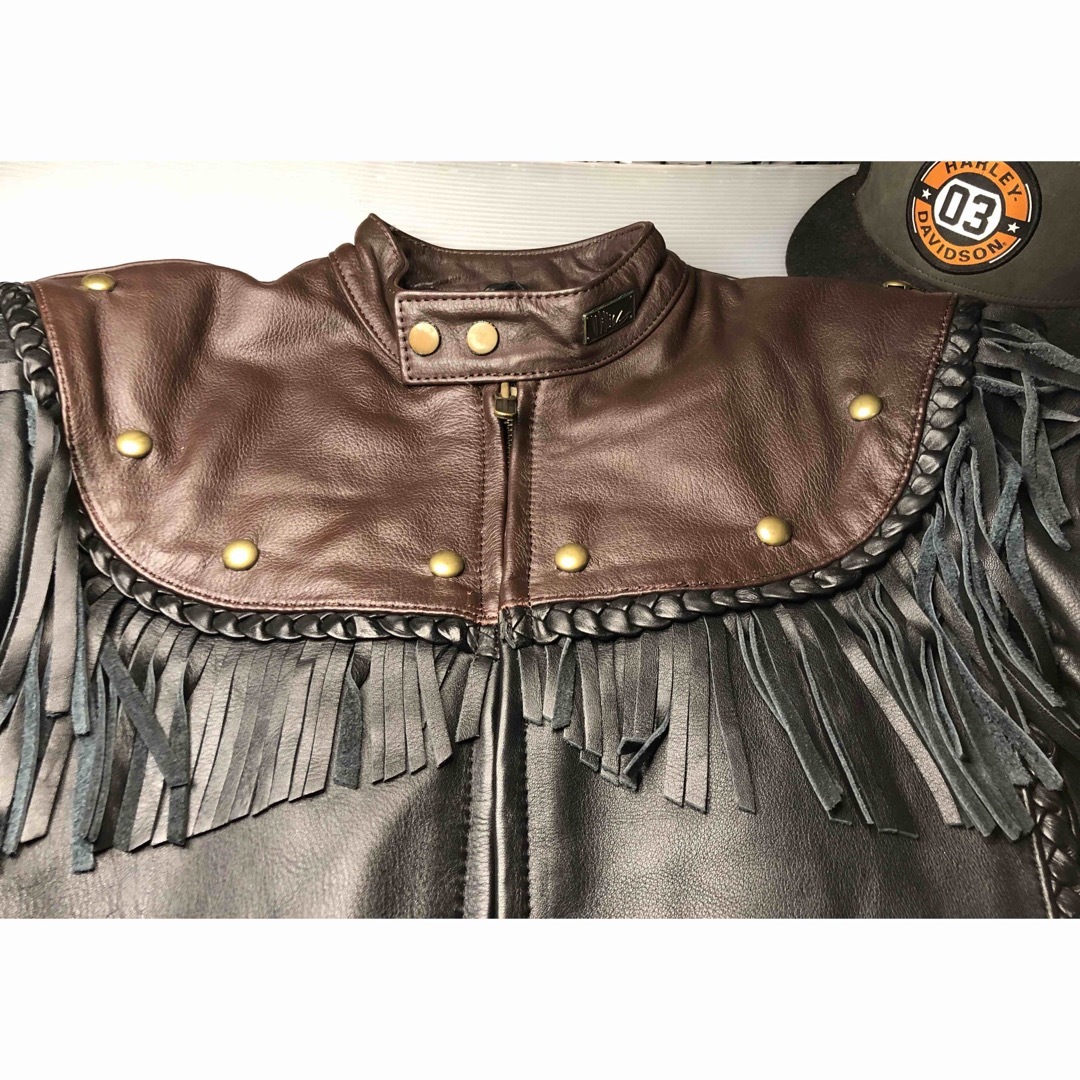 Harley Davidson(ハーレーダビッドソン)の【稀少モデル！立体型押エンブレム】ハーレー　ウイリーG　本革ライダースジャケット メンズのジャケット/アウター(レザージャケット)の商品写真