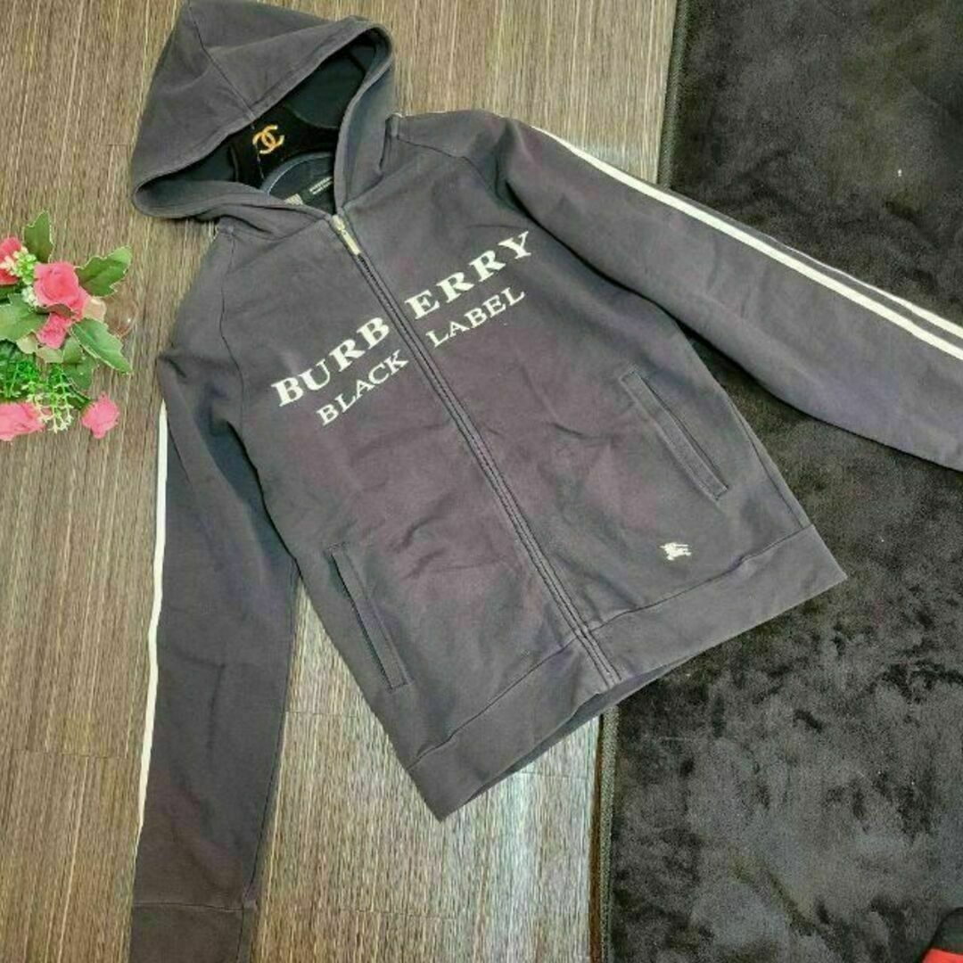 BURBERRY BLACK LABEL - BURBERRY ロゴ 腕ライン お洒落 パーカー