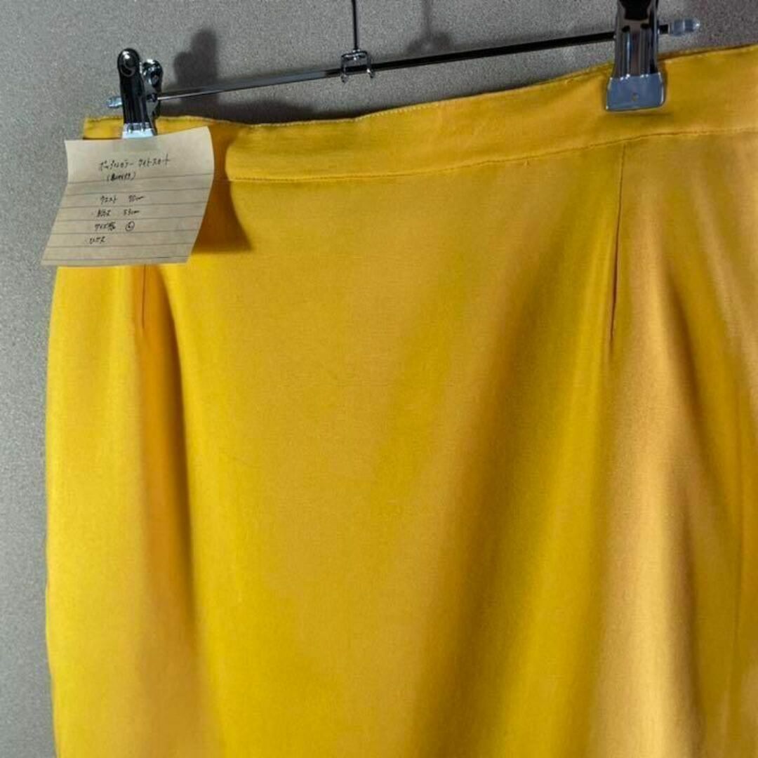【アメリカ古着❗️】レトロ　古着女子　ビビットカラー　トレンド　ポップなカラー レディースのスカート(ひざ丈スカート)の商品写真