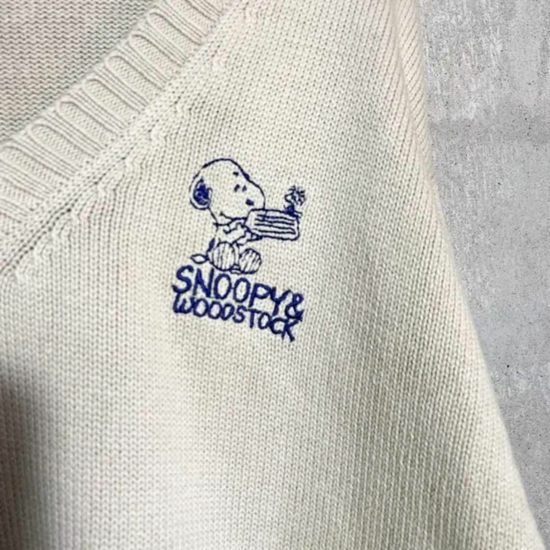 可愛い！ヴィンテージスヌーピー　セーターニット　ベージュアイボリー刺繍ロゴ 1