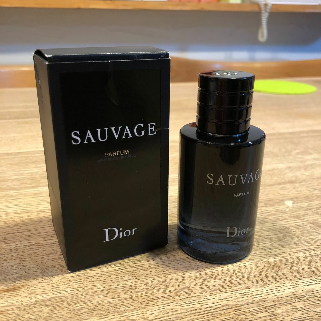 Dior(ディオール)のDior　ソヴァージュ パルファン　 60 mL コスメ/美容の香水(香水(男性用))の商品写真