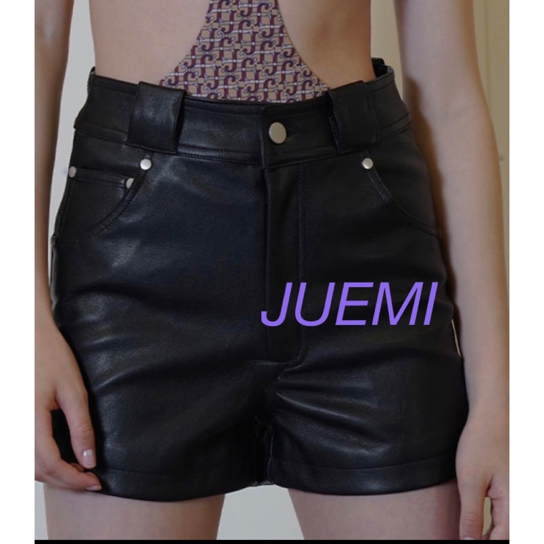 JUEMI - juemi レザーショートパンツ ブラックの通販 by うるてぃん's ...