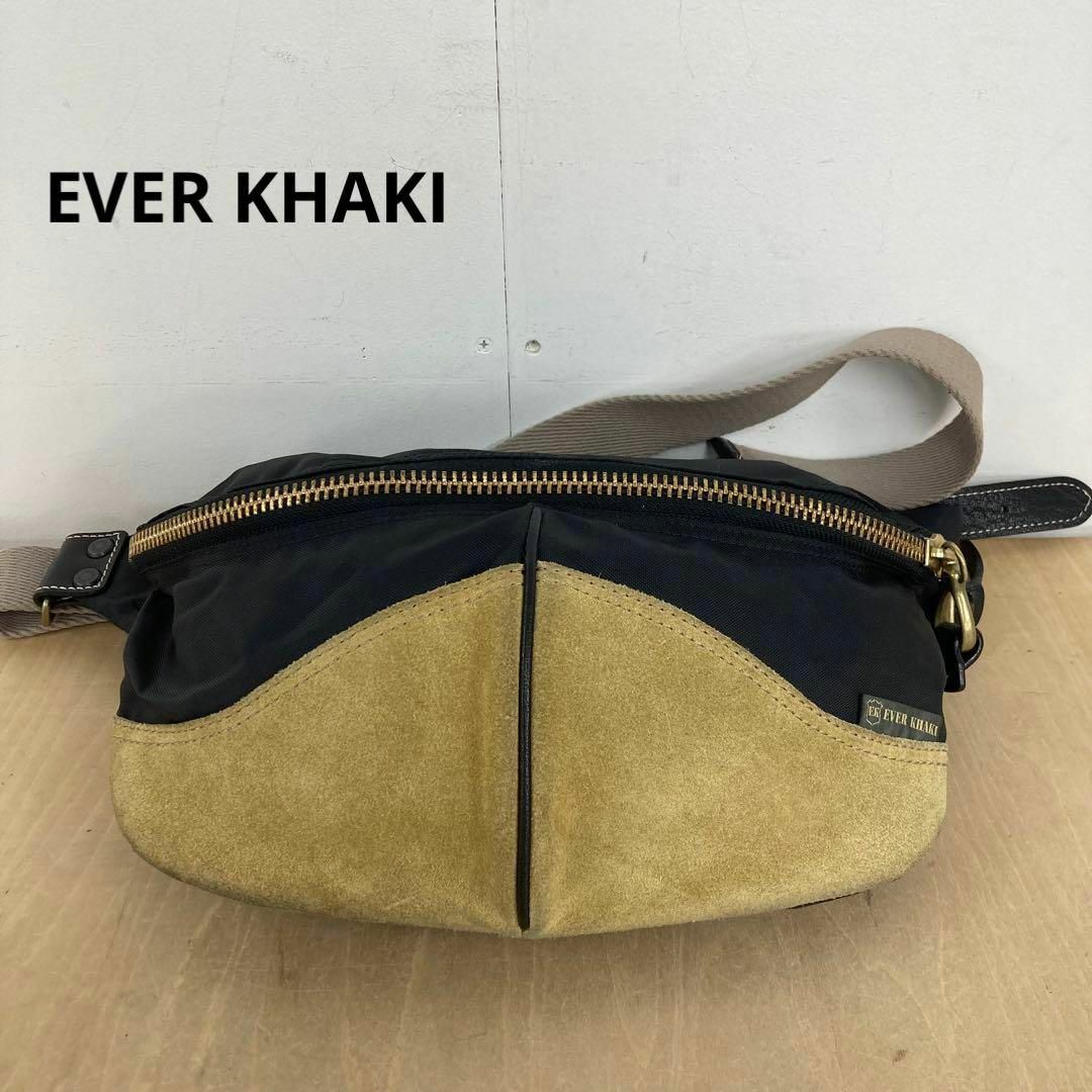 EVER KHAKI ボディーバッグ | フリマアプリ ラクマ