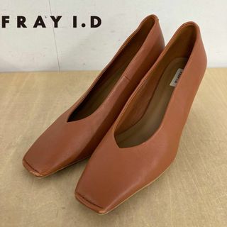 フレイアイディー(FRAY I.D)のFRAY I.D スクエアトゥVカットパンプス 23.5cm(ハイヒール/パンプス)