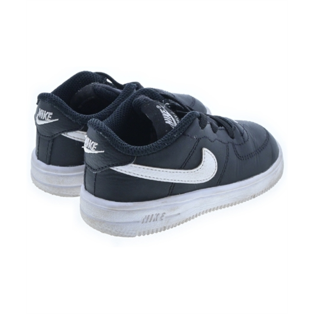 NIKE(ナイキ)のNIKE ナイキ シューズ（その他） 13cm 黒x白 【古着】【中古】 キッズ/ベビー/マタニティのキッズ靴/シューズ(15cm~)(その他)の商品写真