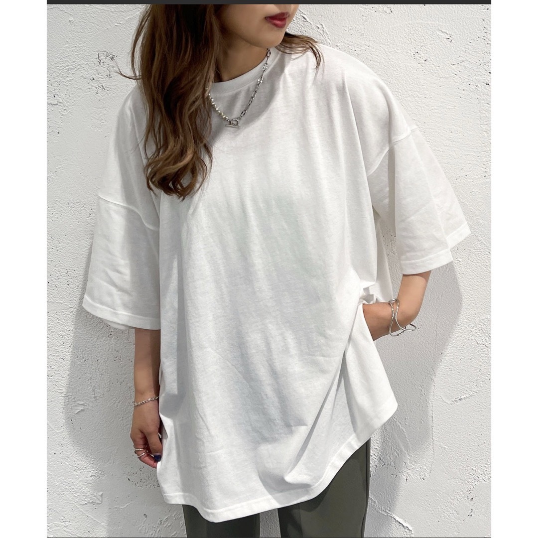 BIGTシャツ　白T　Tシャツ　apres jour mignon レディースのトップス(Tシャツ(半袖/袖なし))の商品写真